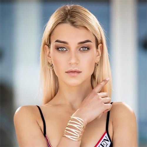 Порнозвезда: Elena Vedem