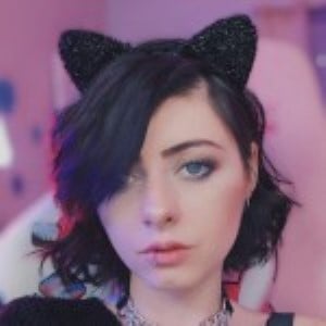 Порнозвезда: elunaxc