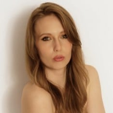 Порнозвезда: Gina Snow