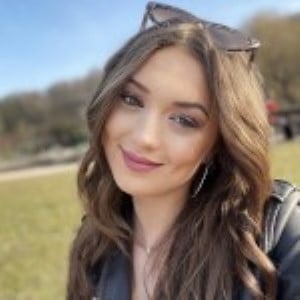 Порнозвезда: Isabella De Laa