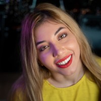 Порнозвезда: Little Tina