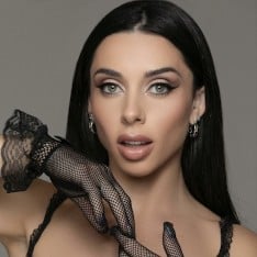 Порнозвезда: Luiza Marcato