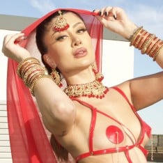 Порнозвезда: Marina Maya